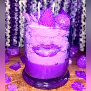 Sleeping violet clouds candle
